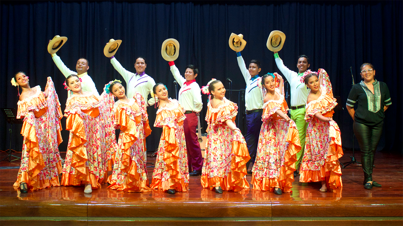 BALLET-FOLKLORICO